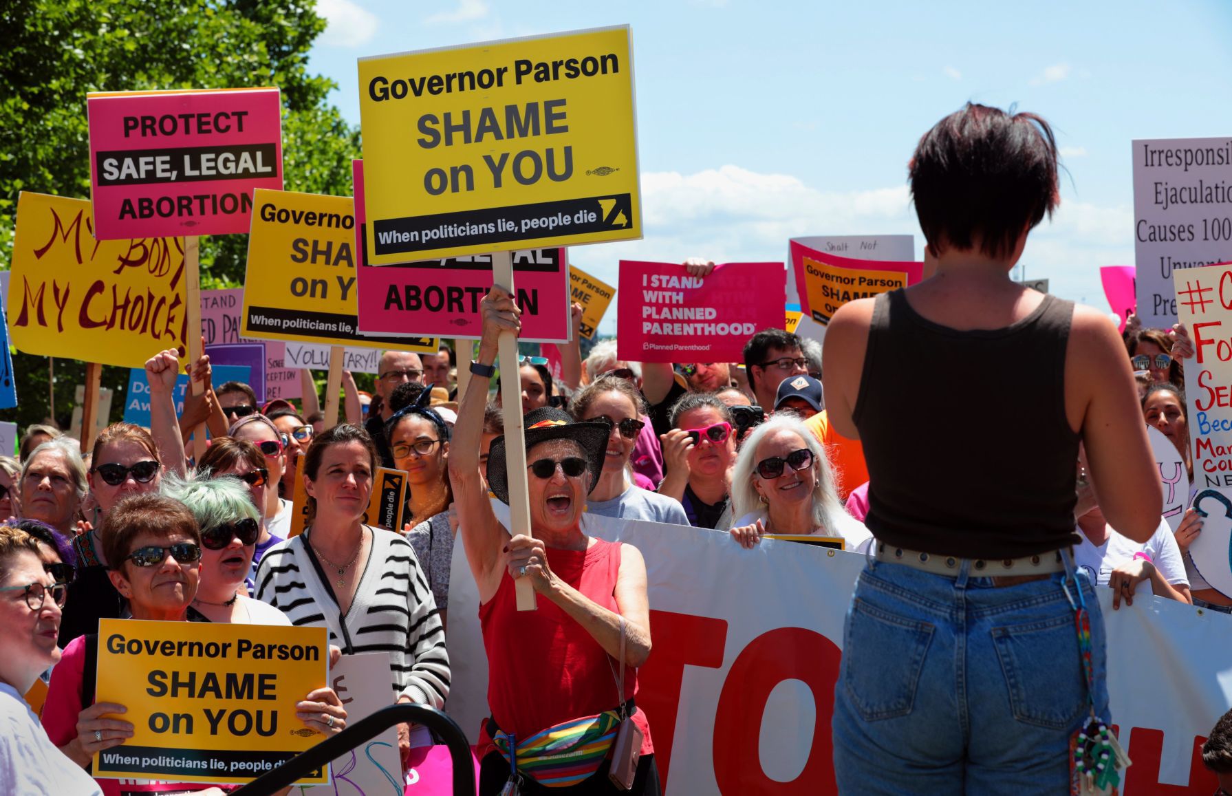 Abortion rights rally results in arrests downtown
